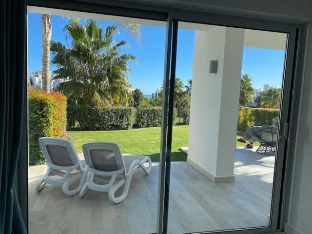 Palmsea Marbella-Estepona Buenas Noches Ngoại thất bức ảnh